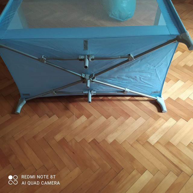 Letto bambino ripiegabile da campeggio