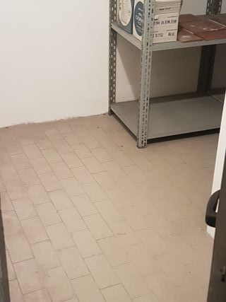 CENTRO STORICO BLQ: AMPIA CANTINA USO CICLABILE