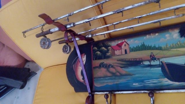 Perchero de pesca estante de pared