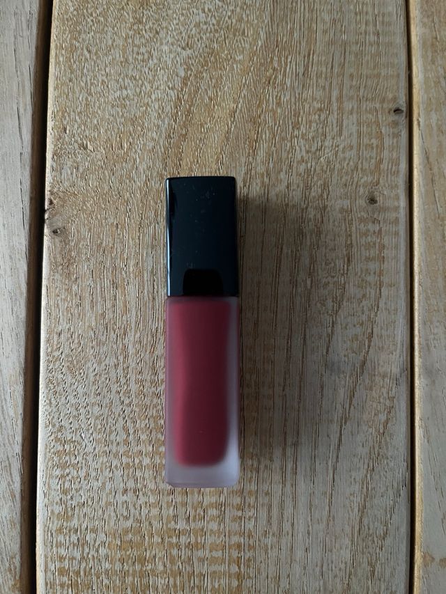 Barra de labios líquida de Chanel