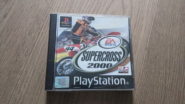 Ps1 giochi NASCAR supercross formula one