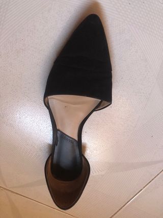 Manoletinas negras con punta de pico estilozado
