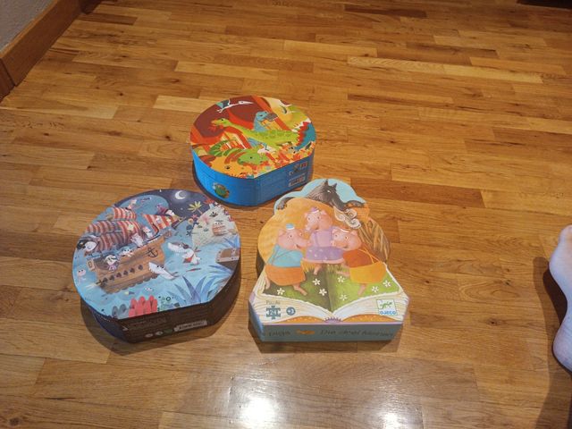 3 Puzzles djeco y janod. Y 2 más de regalo Total 5