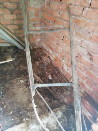 ARADO /APERO AGRÍCOLA ANTIGUO