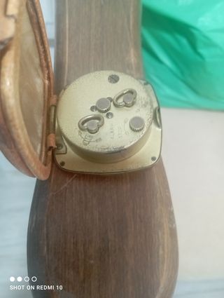 RELOJ DESPERTADOR