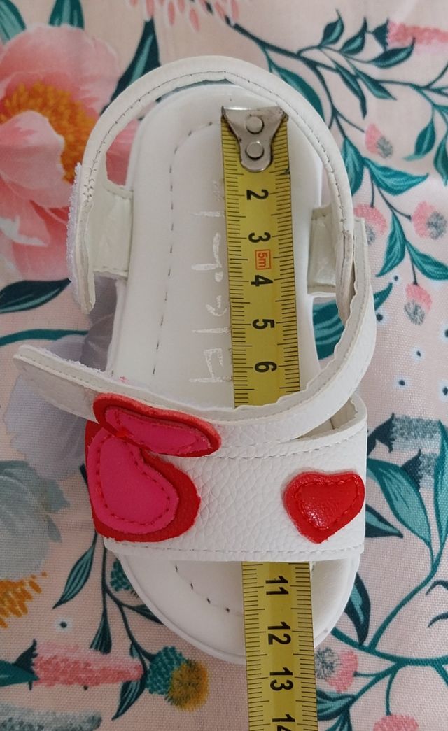 Sandali con cuoricini