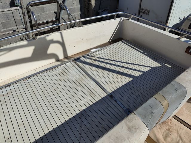 Windy 22, de 6 m motor fueraborda