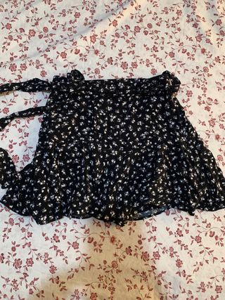 Falda pantalon negra 