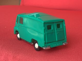 LOTE FURGONETA SAVA, FERRARI Y REMOLQUE ANGUPLAS.