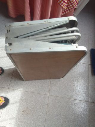 Mesa y sillas de camping 