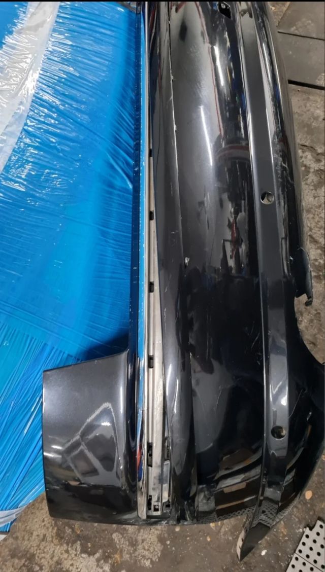 Parachoques Audi A8 d3