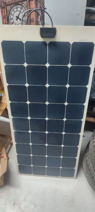 Placa solar 120w 12v y regulador de placa vechline