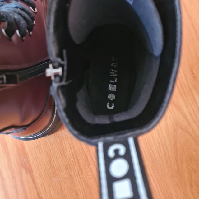 Botas militares granate de Coolway