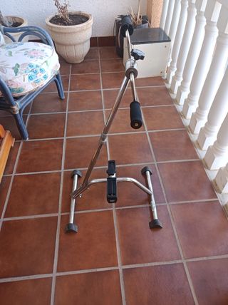 Bicicleta estática para personas mayores