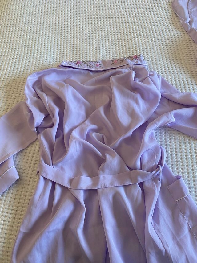 Precioso conjunto de salto de cama