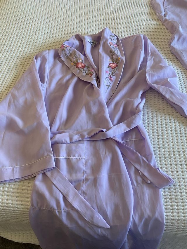 Precioso conjunto de salto de cama