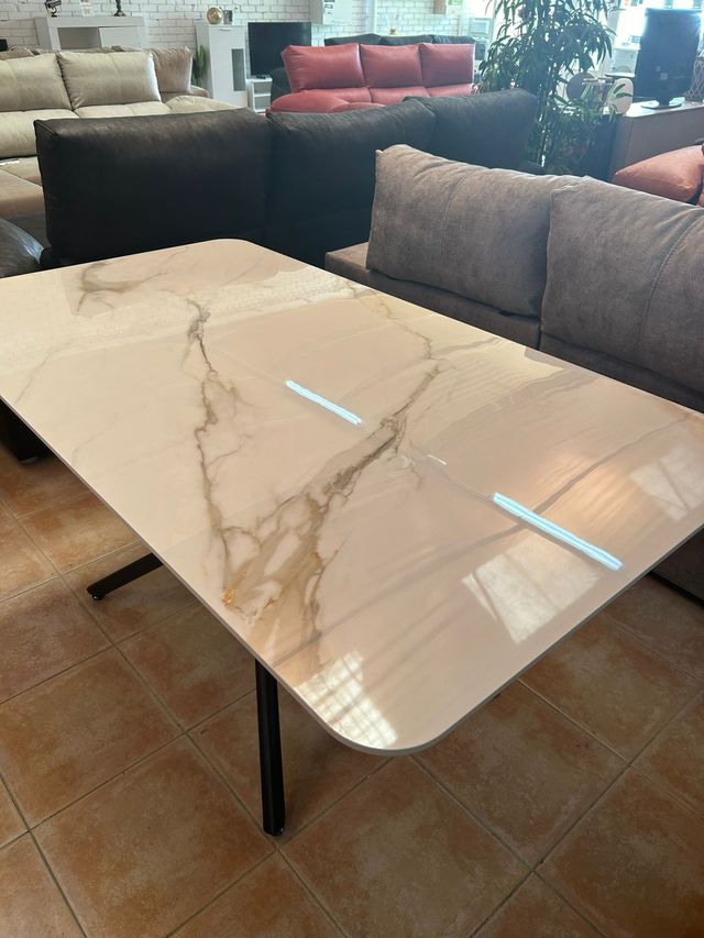 LUJOSA MESA DE COMEDOR NUEVA EFECTO MARMOL 160x90