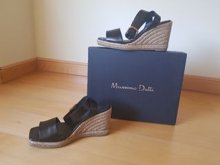 Sandalias de cuña de Massimo Dutti 