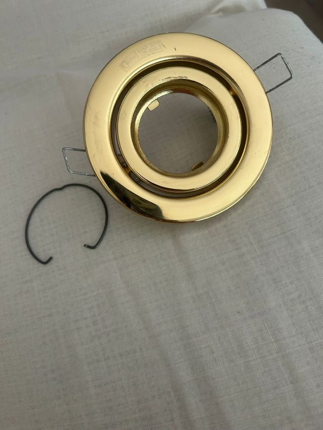 Ojos de buey dorados