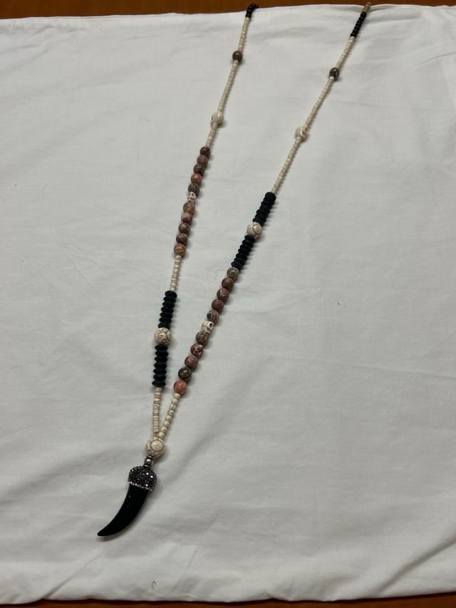 Collar artesanal de piedra natural