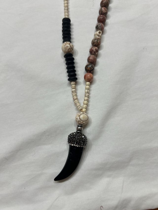 Collar artesanal de piedra natural