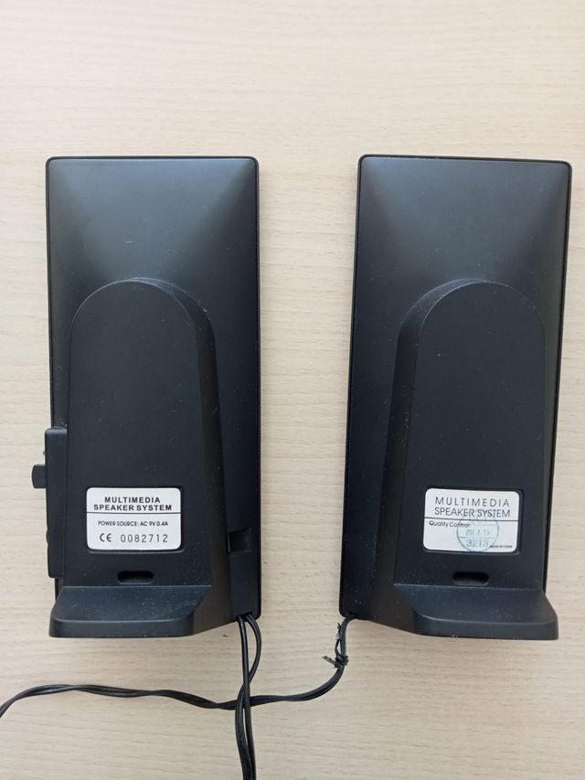 2 altavoces Kinyo para ordenador
