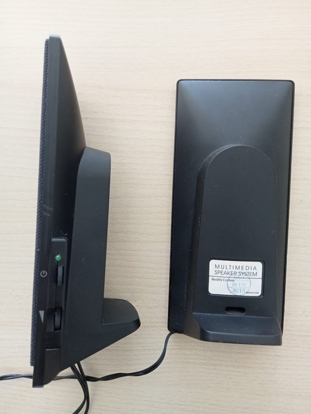 2 altavoces Kinyo para ordenador