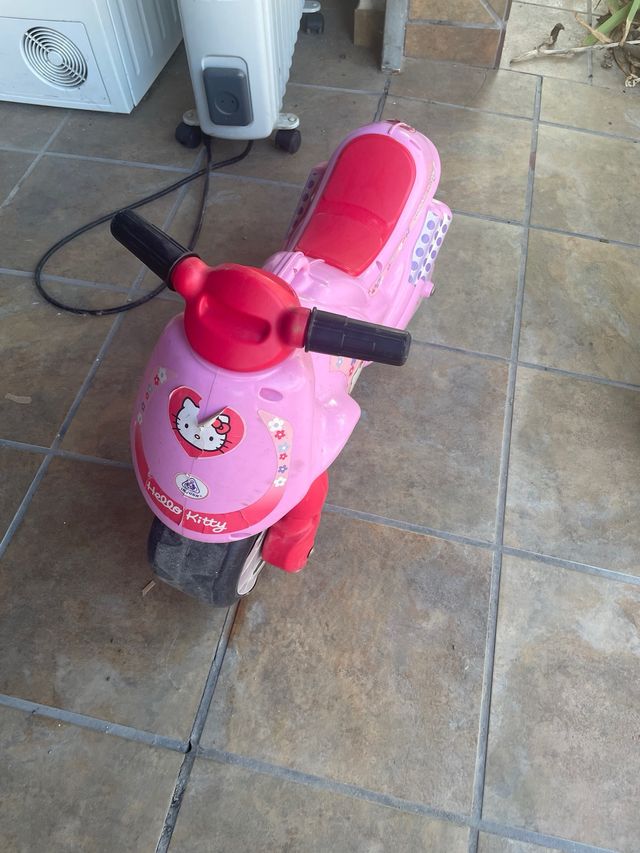 Moto para niña pequeña