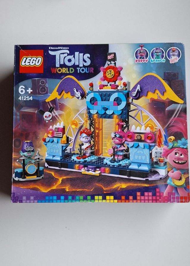 Lego Trolls Volcano Rock City