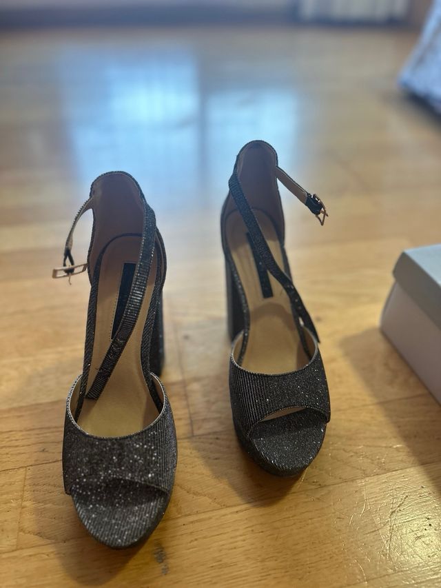 Zapatos de fiesta grises brilli