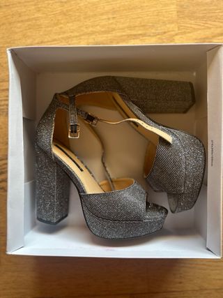 Zapatos de fiesta grises brilli