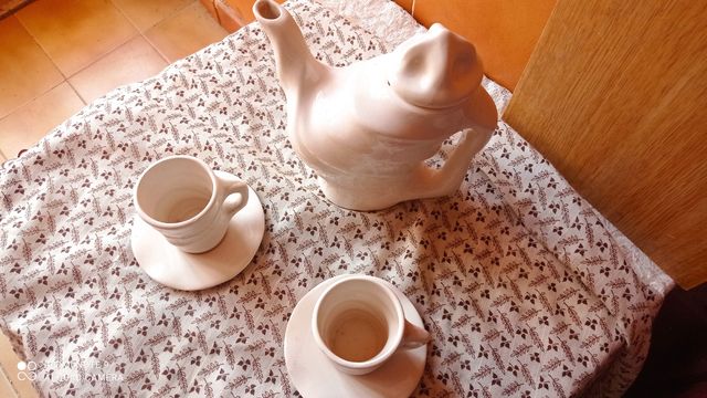 Tetera y 2 tacitas vintage estilo Gaudí