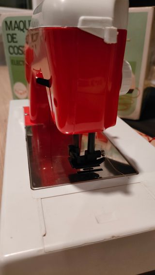 Maquina de coser Juguetes Roman