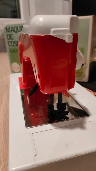 Maquina de coser Juguetes Roman