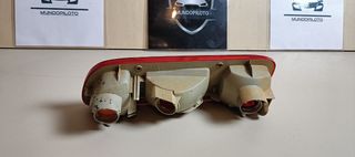 piloto trasero derecho Nissan Terrano 2 W64.