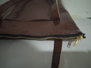 Bolso hecho a mano piel de cocodrilo 