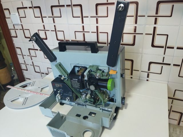 Proyector Alta gama Super 8