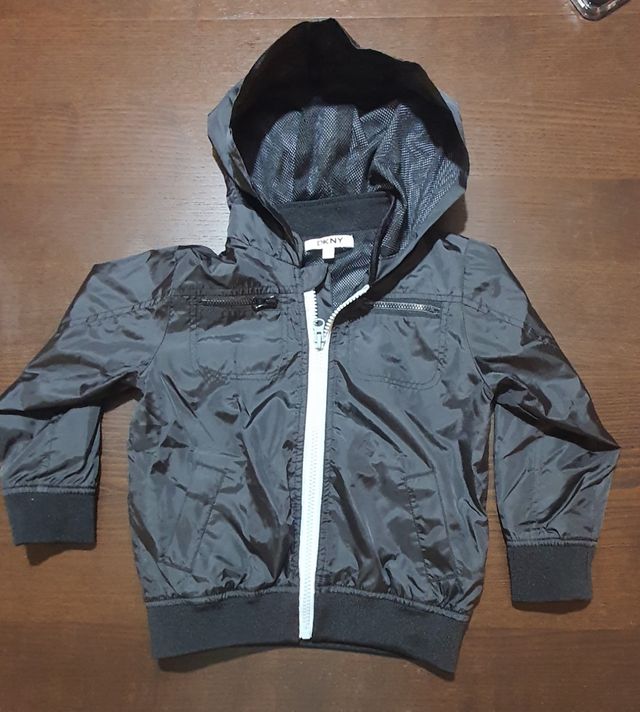 Chaqueta cortavientos niño DKNY