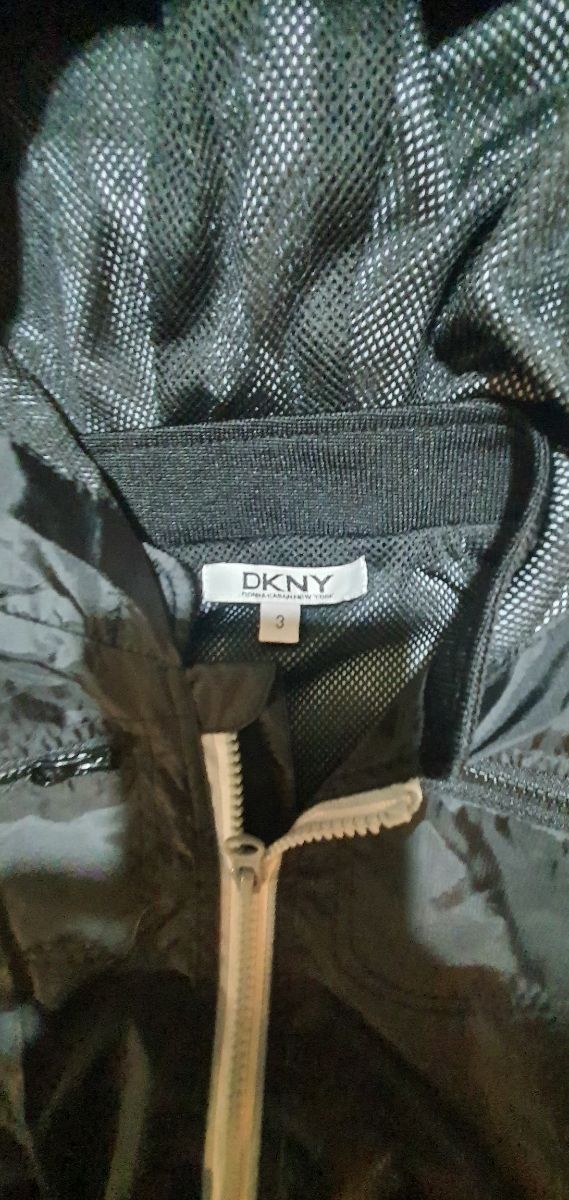 Chaqueta cortavientos niño DKNY