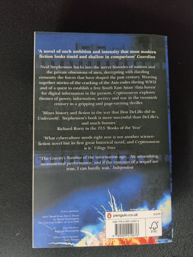 Livro "Cryptonomicon" de Neal Stephenson