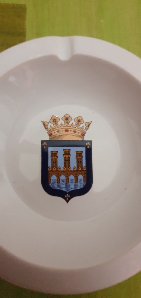 3 x 2 CINZEIROS EM VIDRO