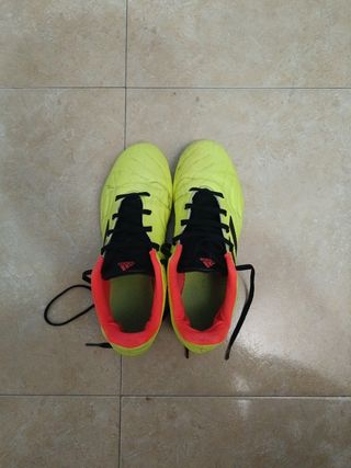 Zapatos futbol