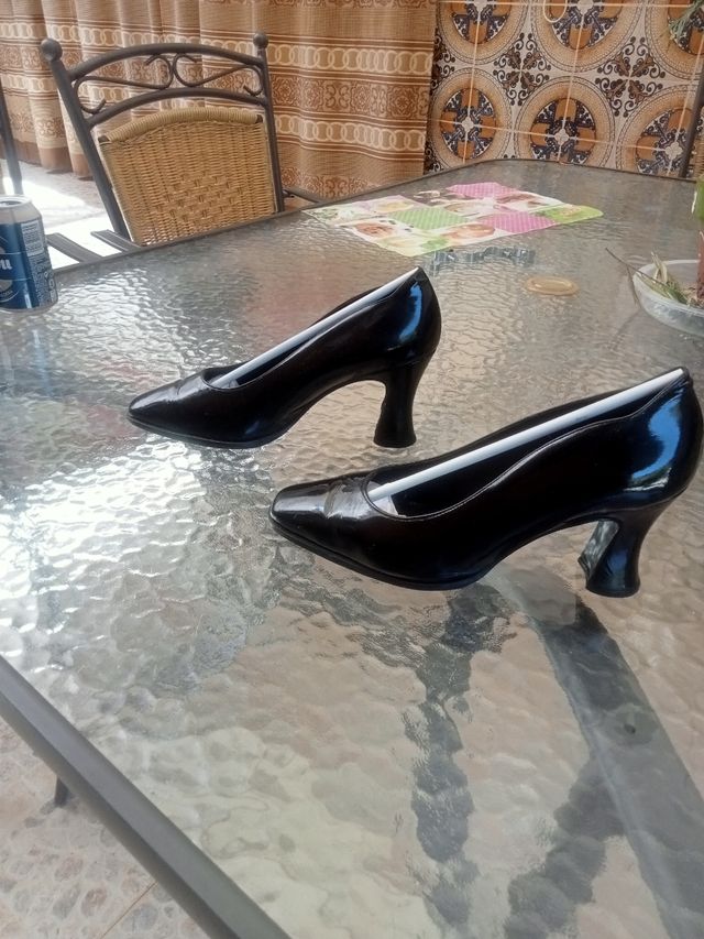 Zapatos de salón de piel charol