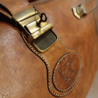 Saco de Cuero vintage de 50L con Llave