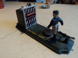 Football Bank, salvadanaio antico in ghisa