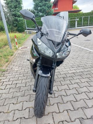 Kawasaki Er 6F