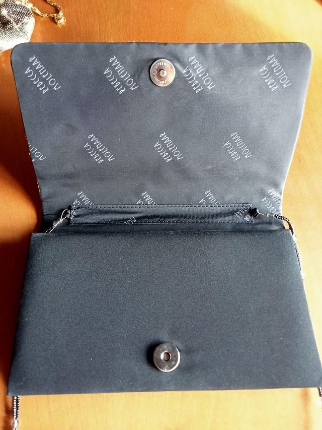 Occasione, borsetta tracolla tornata di moda