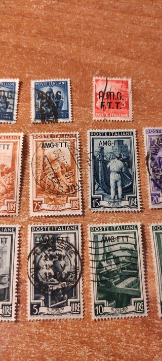Lotto di 26 francobolli TRIESTE ZONA A