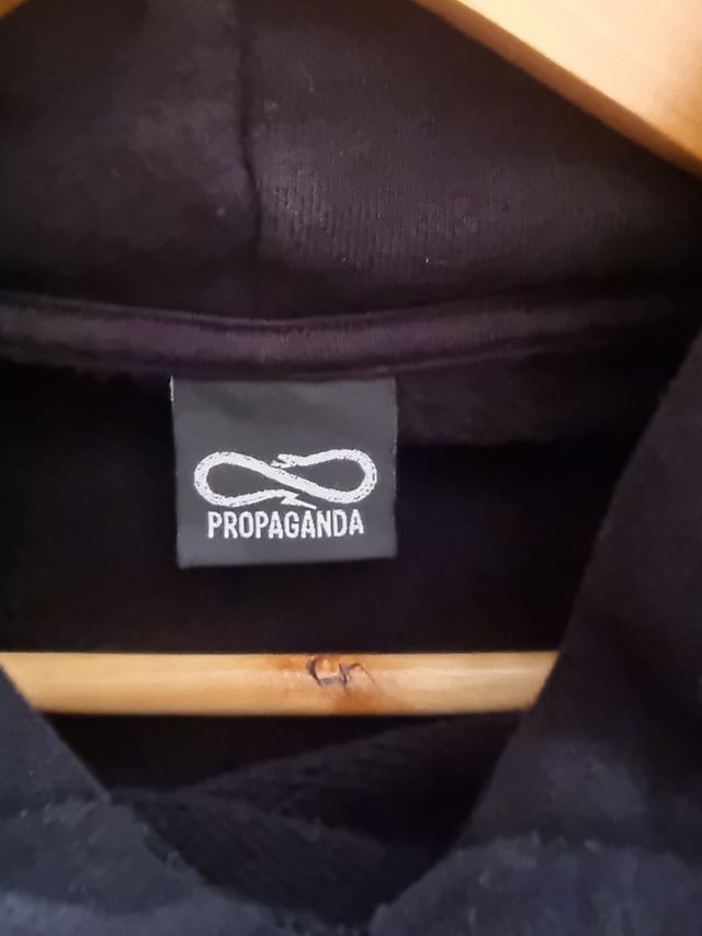 Felpa con cappuccio Propaganda