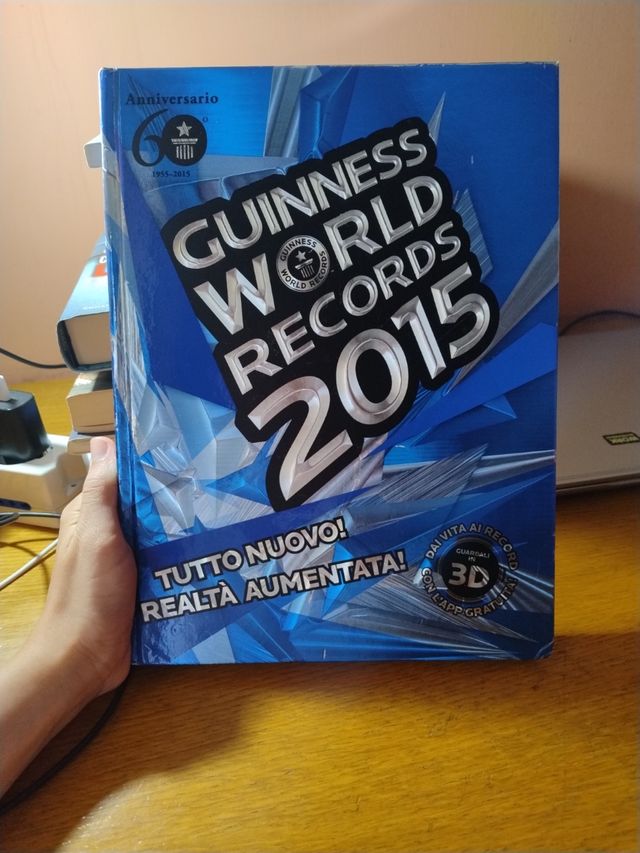 Libro "Guinness world record 2015"